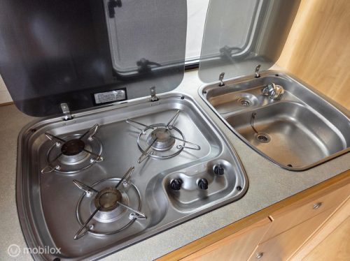 Knaus Eifelland 610 2.8TD 123 HP-Starter Motorhome-Towbar photo: 17