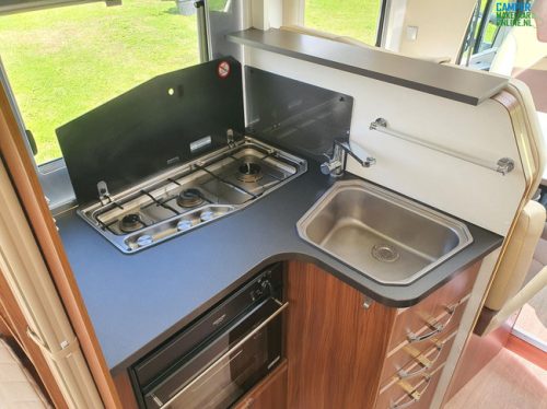 Adria Coral Plus S 670SLT photo: 17