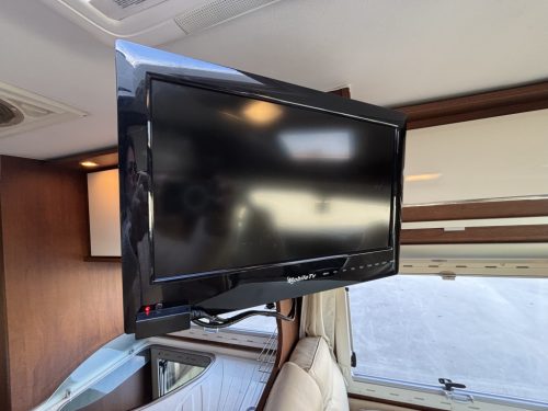 ELNAGH Prince 590L - 2011 - Luxury Semi-integrated - 86,000km Prince 590L photo: 19