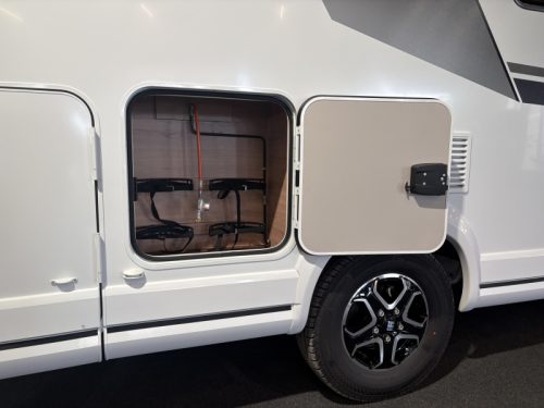 Knaus L!ve Ti 650 MEG Platinum / niedrige Betten Foto: 17