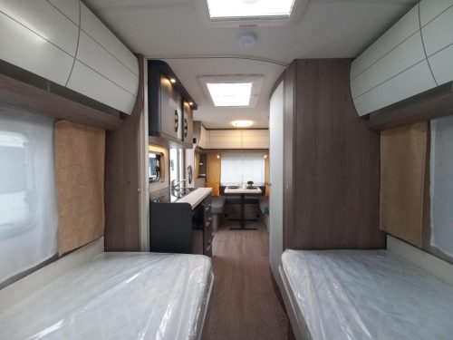 Hobby On Tour 460 DL 1500kg-bedverb-vloerverwa  foto: 6