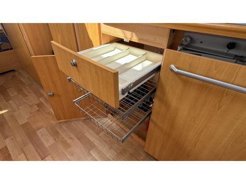 LMC Munsterland 530 K1 bunk bed, 2x seating area photo: 6