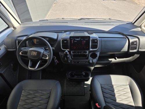 Adria Sonic Supreme 700 DL photo: 5