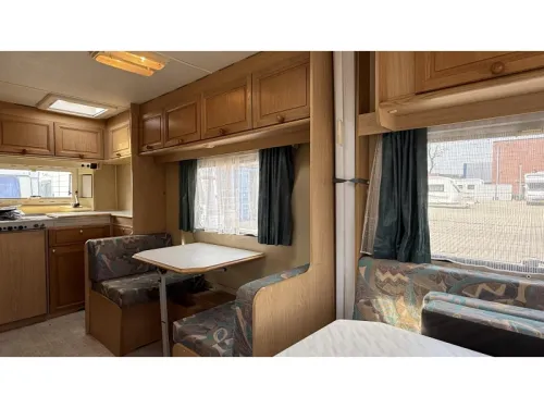Chateau Cantara 938 T end kitchen, 2x seating group photo: 7