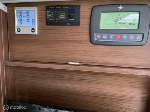Niesmann+Bischoff Arto 79R Arto 79R Automatic(!!) Euro6 Single Beds + Overhead Cabinets Top Condition 1st Owner! photo: 14
