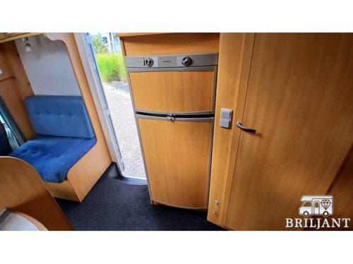 LMC LIBERTY 688 TI AUTOMAAT/Querbett Foto: 11