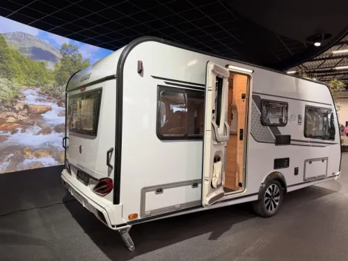 Knaus Sudwind Black Selection 500 EU Einzelbetten / Rundsitzgruppe Foto: 2
