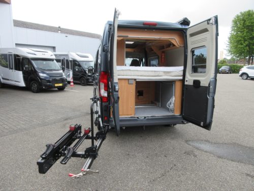 P&ouml;ssl Roadstar 540 COMPACT VAN CONVERSION 130 HP photo: 11