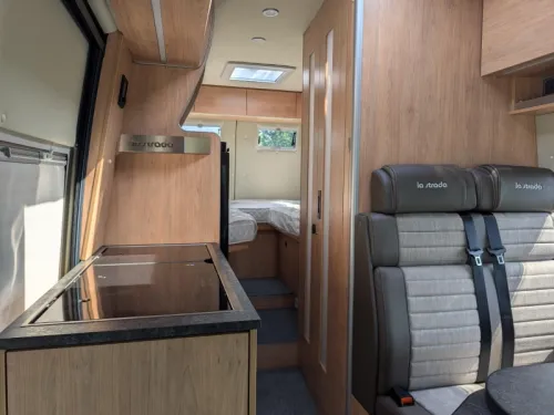 La Strada Avanti 180hp Autom. single beds photo: 9