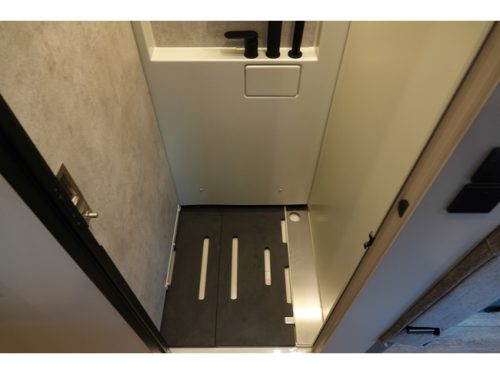 NIESMANN BISCHOFF iSmove 7.3 F 180Pk Automatic | Roof air conditioning | Lithium battery. Seat heating photo: 13
