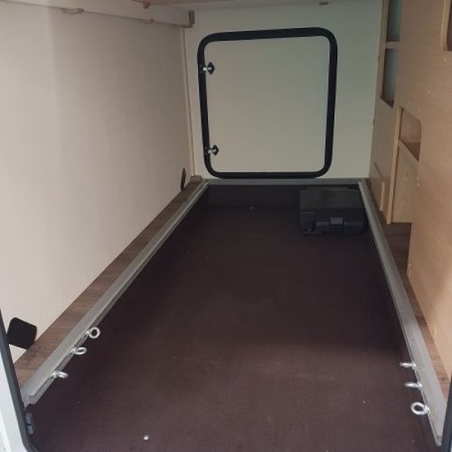 Su T68 Adventure Edition, automatic, TV + sat, single beds and pop-top roof photo: 21