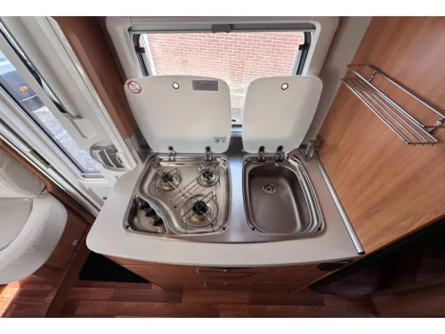 Hymer Exsis-I 678 nur 29000 km Foto: 11