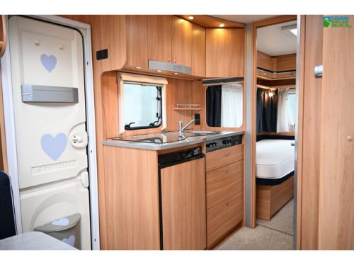 Dethleffs Camper 510V photo: 9