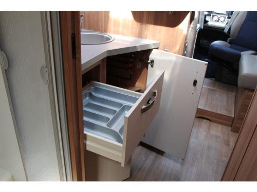 Weinsberg CaraLoft Queensbed + Hefbed photo: 32