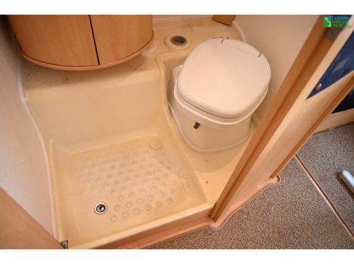 Dethleffs Camper 470V photo: 17
