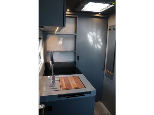 Niesmann+Bischoff iSmove 6.9E Clou Line 160pk Automatique | 7 m&egrave;tres | Coloris unique | Sonos | Panneaux solaires | Convertisseur | Lit escamotable | photo: 13