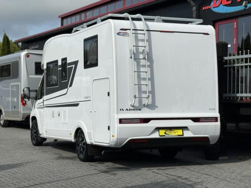 Adria Coral Axess 600 SL 7 Meter L&auml;ngsbetten Foto: 8