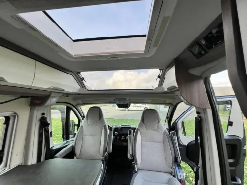 Knaus Van I 5,99 Meter 9T Automatik Foto: 21