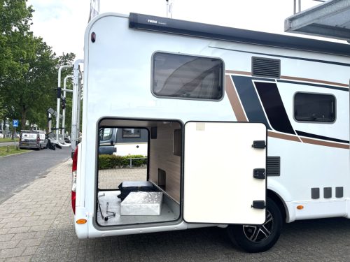 B&uuml;rstner Lyseo Limited 690 G 9-TR AUT SINGLE BEDS + PULL-DOWN BED photo: 22