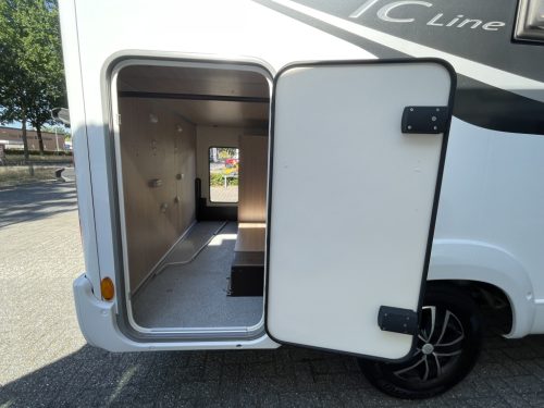 B&uuml;rstner IC-LINE 590 LIT TRANVERSAL GARAGE XXL TIMON COMPACT photo : 19