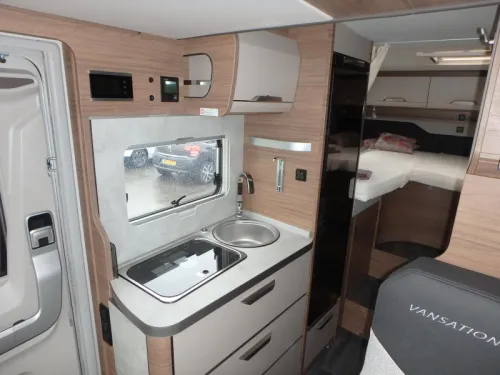 Knaus Van Wave 650 MEG MIT HUBDACH  Foto: 15