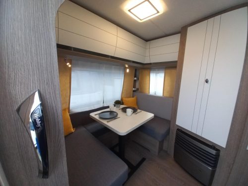 Hobby On Tour 460 DL 1500kg-bedverb-vloerverwa  foto: 3