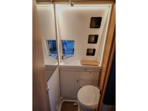 Weinsberg CaraBus 600 ME FIRE AIRCO LENGTE BEDDEN! foto: 20