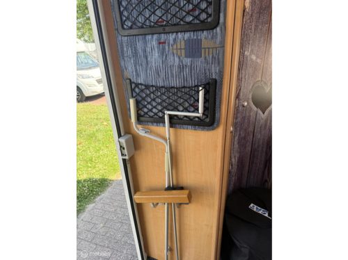 Chausson Welcome 55 - Bikelift - 140HP - Neat compact Motorhome photo: 17