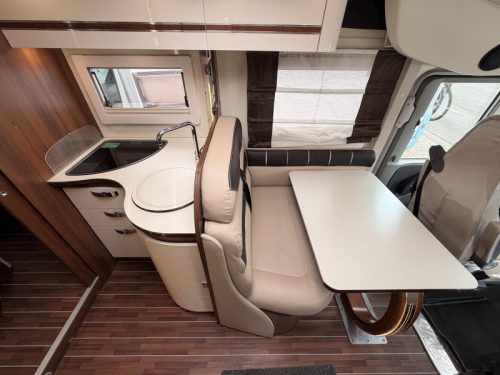 McLouis Nevis 880 G 150HP Queen bed Automatic photo: 7
