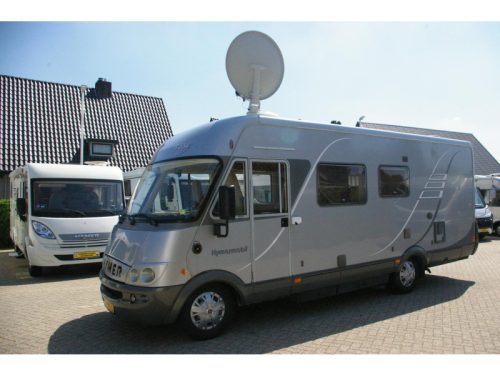 Hymer B 654 French bed, Automatic, Air conditioning photo: 4