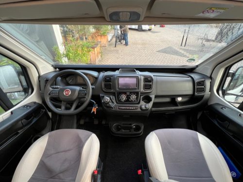 Chausson V697 VIP Dachklimaanlage, Busbiker, Markise Foto: 8