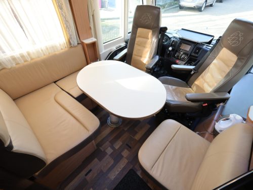 Knaus Sky I 700 LEG Automatic - without drop-down bed photo: 4