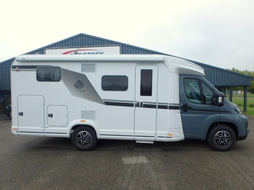 Knaus L!ve Ti 650 MEG Camper Rental Offer photo: 2