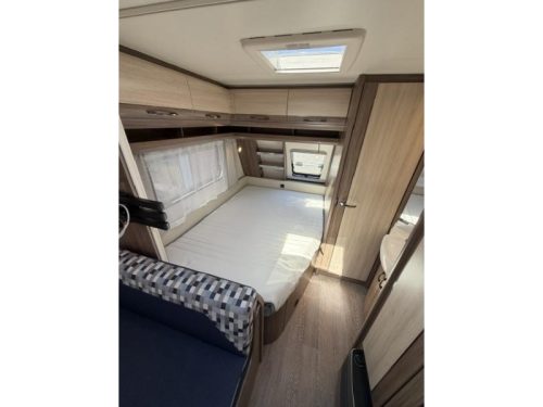 Hobby De Luxe 400 SFE Incl. Awning and Awning photo: 14