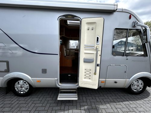 Hymer B614 CL Querbett/Hubbett/160PS Foto: 6