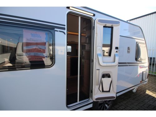 Knaus Sudwind Black Selection 450 FU Model Year 2027 photo: 22