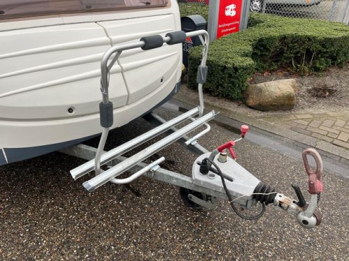 HOME-CAR Racer 45 Spirit | French bed | Dinette | Front bike rack | Heater | Refrigerator | Toilet and sink photo: 23