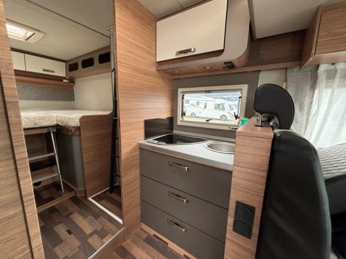 Weinsberg CaraSuite 700 ME 5p,Maxi,Salle de bain attenante 0256 photo : 8