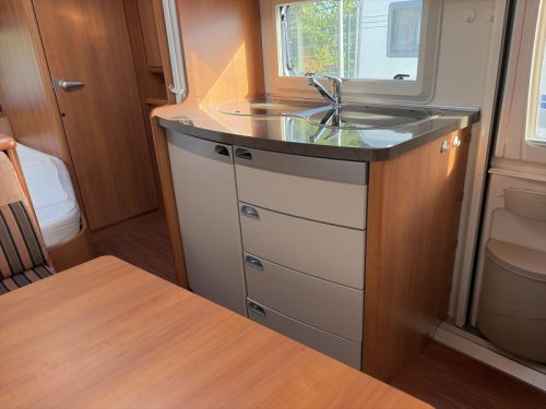 Hobby Excellent 410 SFE Mover/Awning/Bike rack. photo: 14