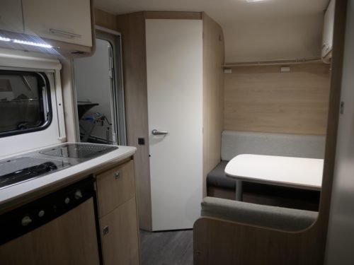 Caravelair Alba 390 bicycle carrier photo: 13