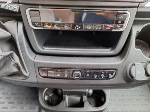 Hymer Free 600 Querbett und Hubdach/Bett Foto: 10