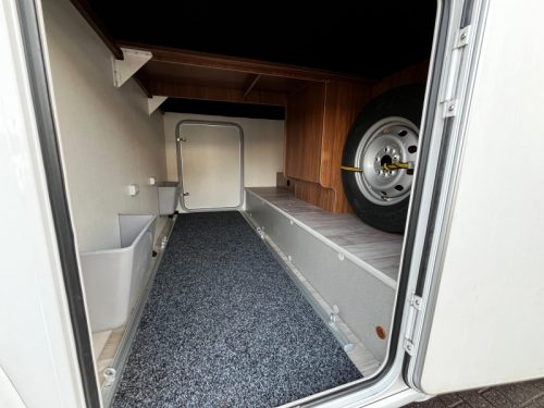 Pilote P 706 GJ Motorhome, 4 berths photo: 14