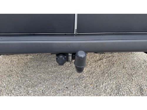 Dethleffs Globetrail Advantage 600 DR transverse bed pop-top roof overhead bed photo: 22
