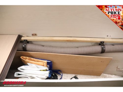 Dethleffs RB 5A Transverse bed Central kitchen photo: 20