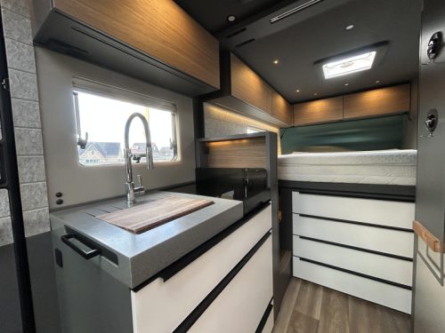 Niesmann+Bischoff Ismove 7.3 F Very complete version photo: 11