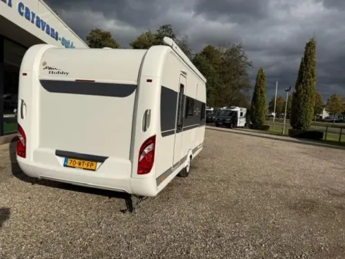 Hobby De Luxe 490 KMF Etagenbett sehr komplett Foto: 7