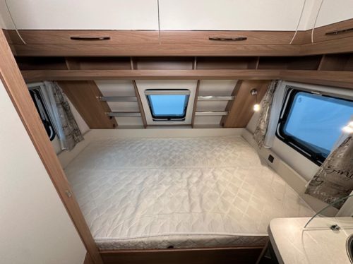 Hobby De Luxe 440 SF Foto: 4