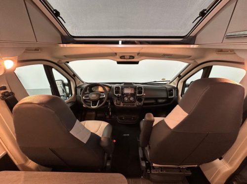 Weinsberg 630 Carabus Grey Edition (FIRE) foto: 8