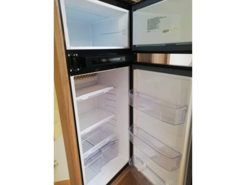 Carado T 449 Doppel-Klimaanlage und 5 Schlafpl&auml;tze Foto: 11