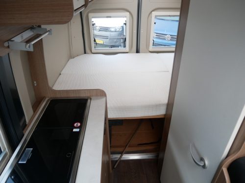 Carado CV 540, 5.40 Meter Van conversion, Transverse bed!! photo: 15